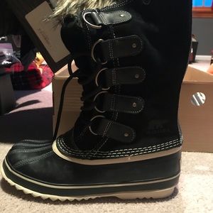 Sorel Joan of Artic Snow boots